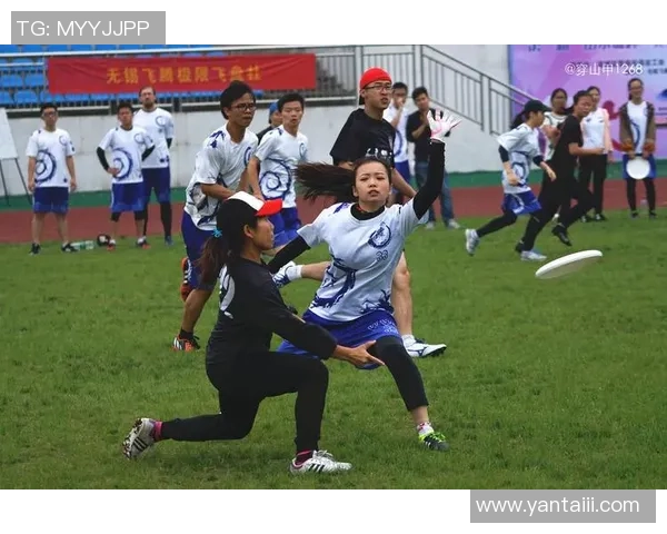 吴芳专访：从初学者到飞盘高手的成长与坚持之路